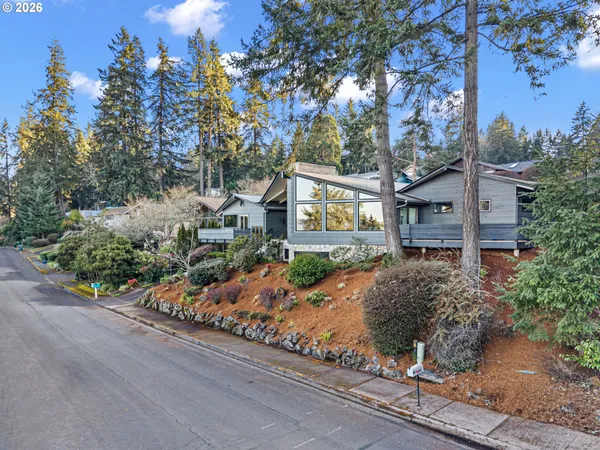 $1,200,000 | 2430 Wilson Drive, Eugene, OR 97405