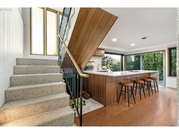 $1,200,000 | 2430 Wilson Drive, Eugene, OR 97405