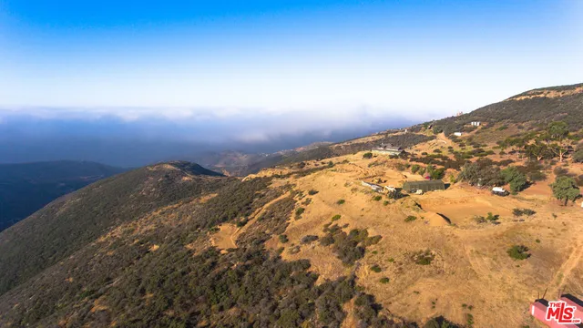 $34,000,000 | 9950 Cotharin Road, Malibu, CA 90265