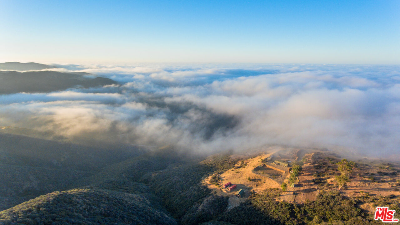 9950 Cotharin Road Malibu, CA 90265 - Photo 41 of 48 a view of outdoor space and mountain view