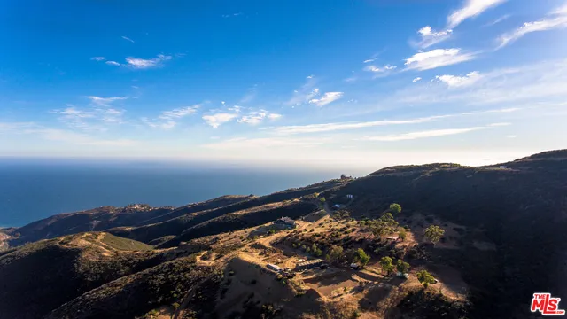 $34,000,000 | 9950 Cotharin Road, Malibu, CA 90265