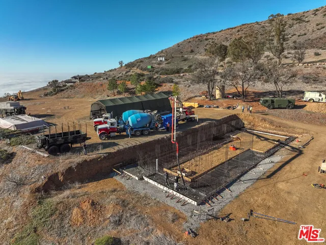 $34,000,000 | 9950 Cotharin Road, Malibu, CA 90265