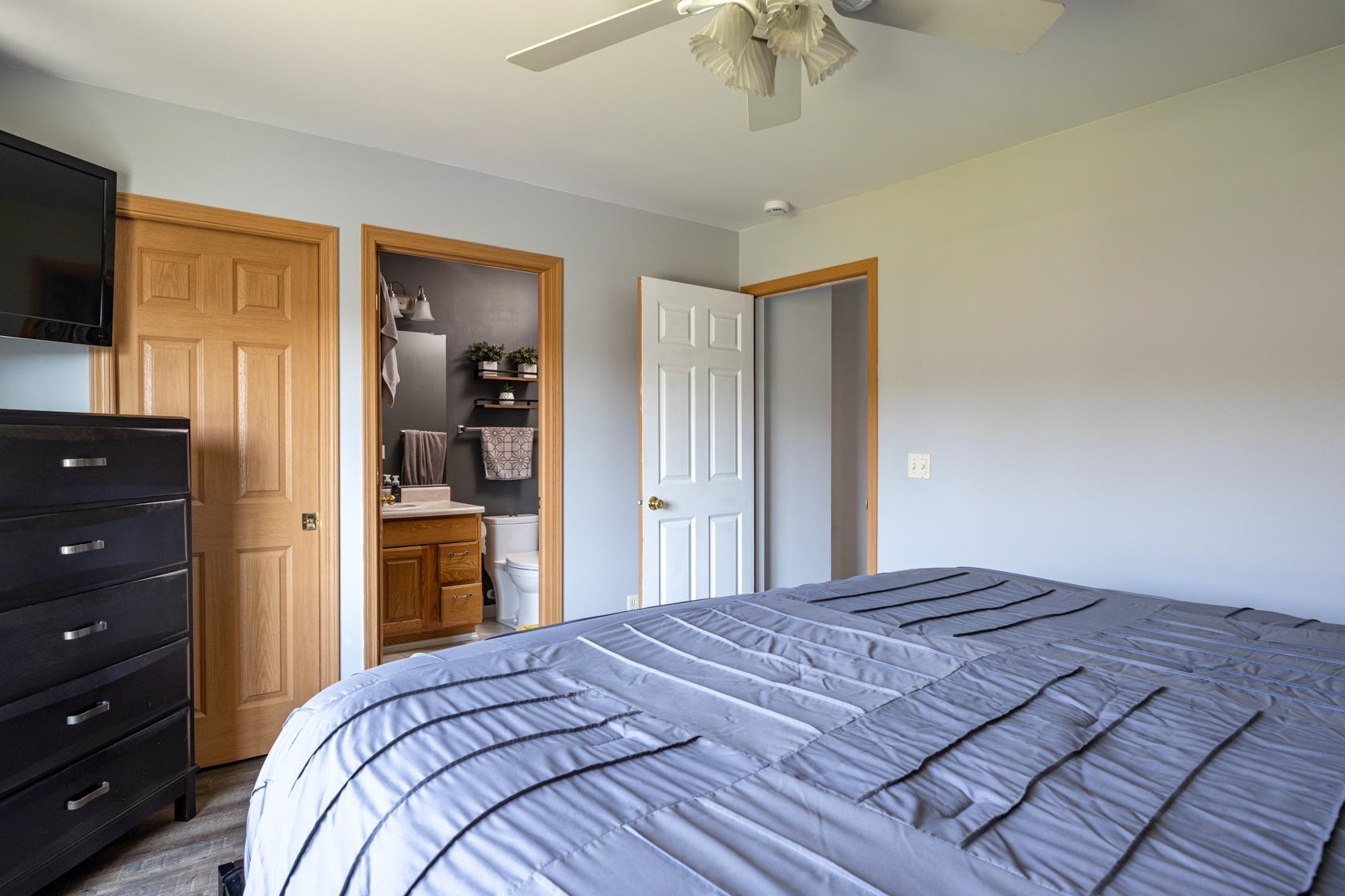 75 Jacob Avenue Oshkosh, WI 54902 - Photo 12 of 35