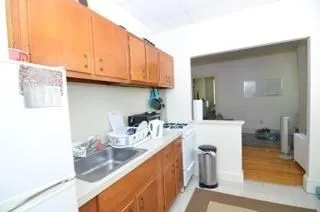 $2,550 | 8 Fayette Street, Unit 4L, Boston, MA 02116