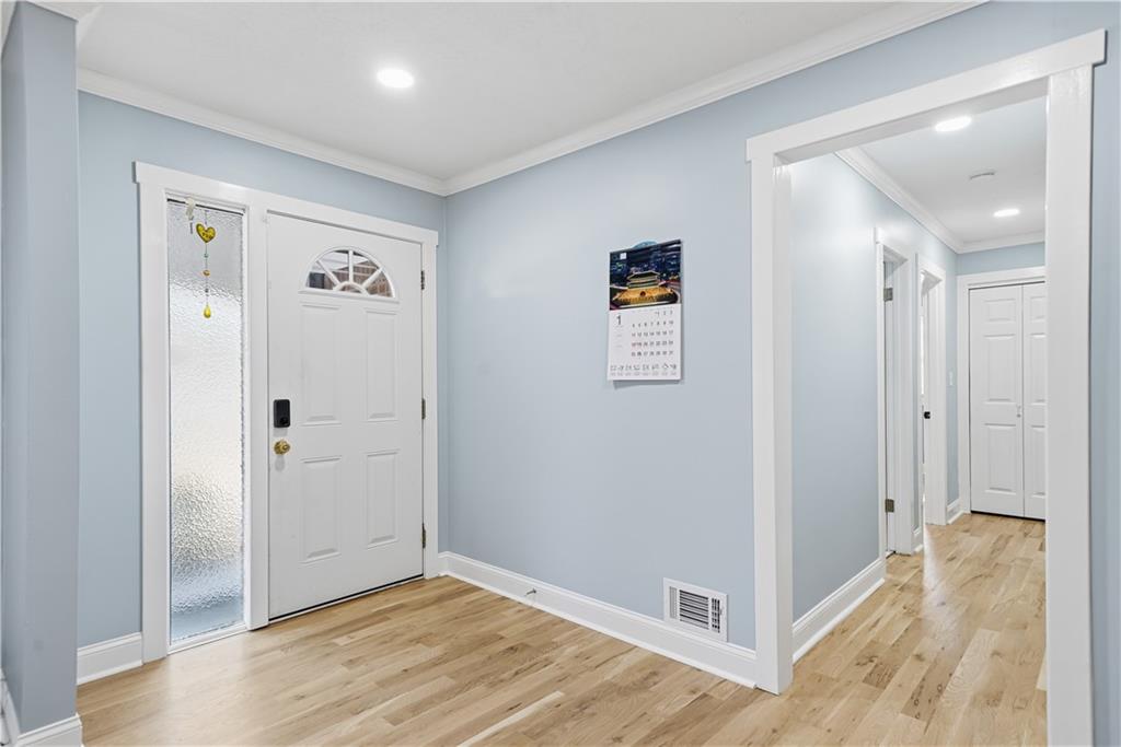 6413 Maddox Road Morrow, GA 30260 - Photo 6 of 39