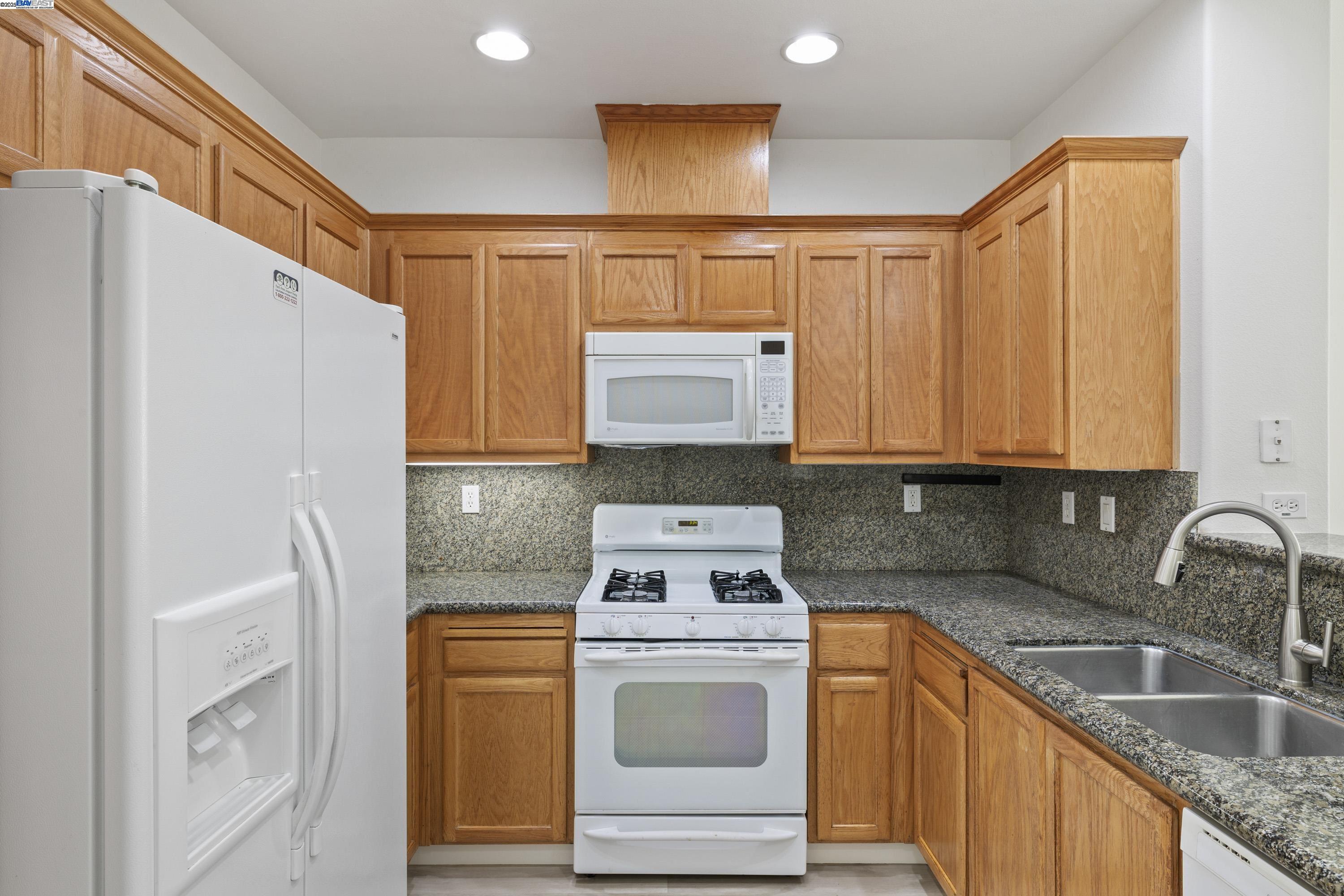 3290 Maguire Way, Unit 101 Dublin, CA 94568 - Photo 14 of 43