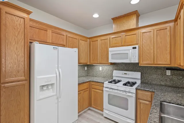 $810,000 | 3290 Maguire Way, Unit 101, Dublin, CA 94568