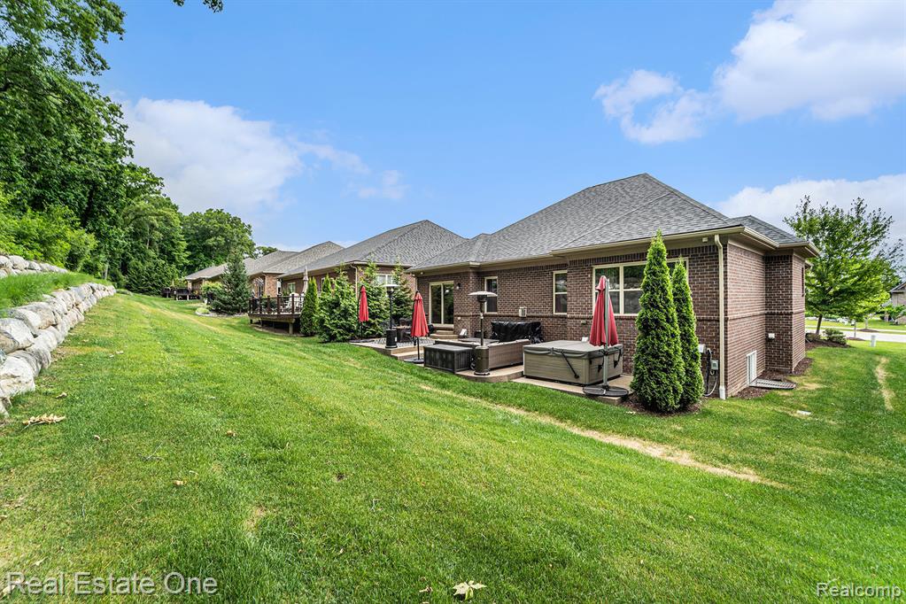 5524 Woodfall Road Clarkston, MI 48348 - Photo 42 of 53 Gallery Image 42