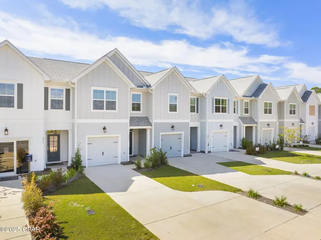 $2,400 | 219 Skylah Lane, Panama City Beach, FL 32407