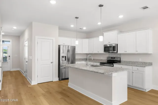 $2,400 | 219 Skylah Lane, Panama City Beach, FL 32407