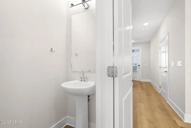 $2,400 | 219 Skylah Lane, Panama City Beach, FL 32407