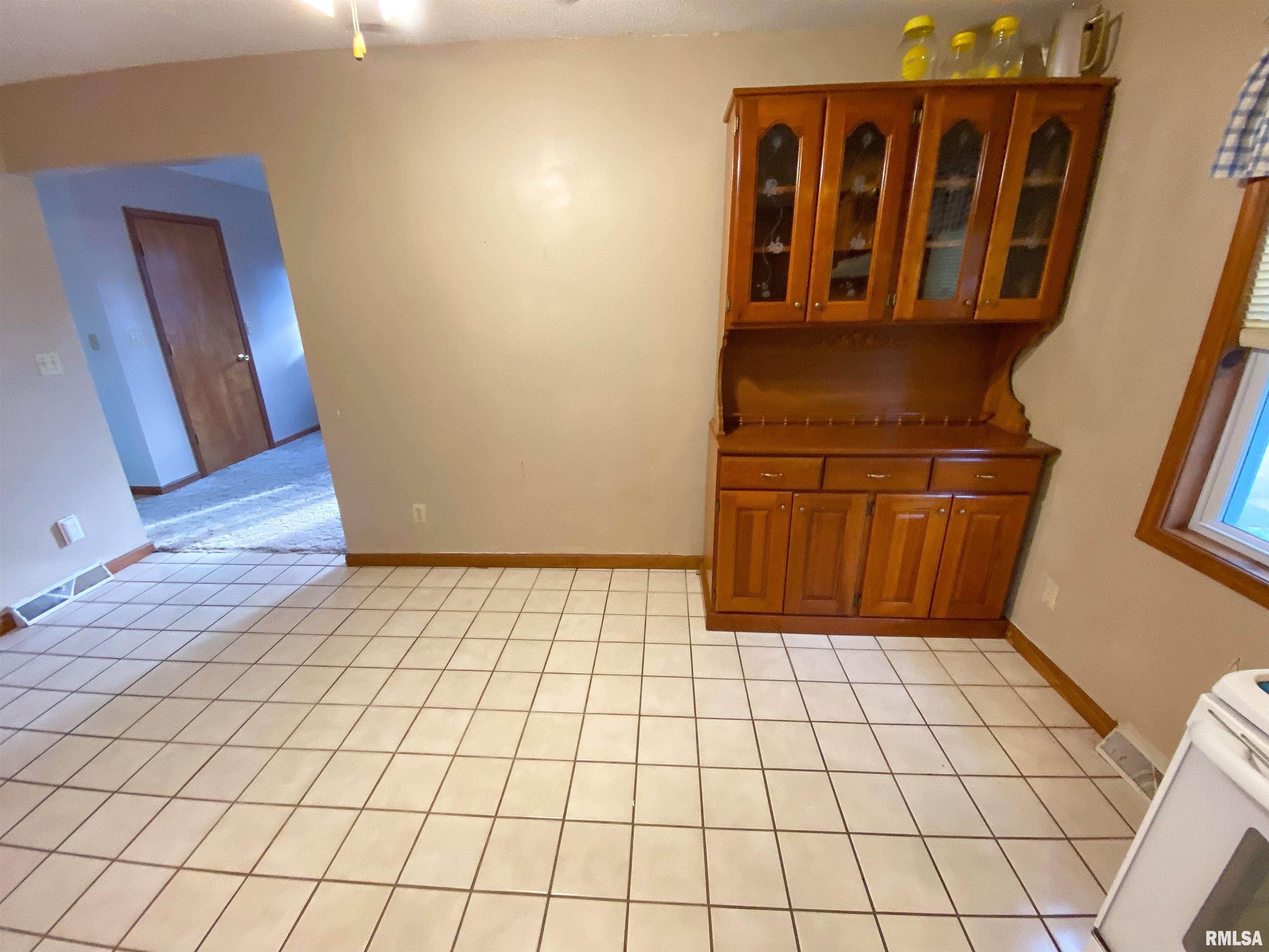 836 East 3rd Street Flora, IL 62839 - Photo 14 of 57 Gallery Image 14