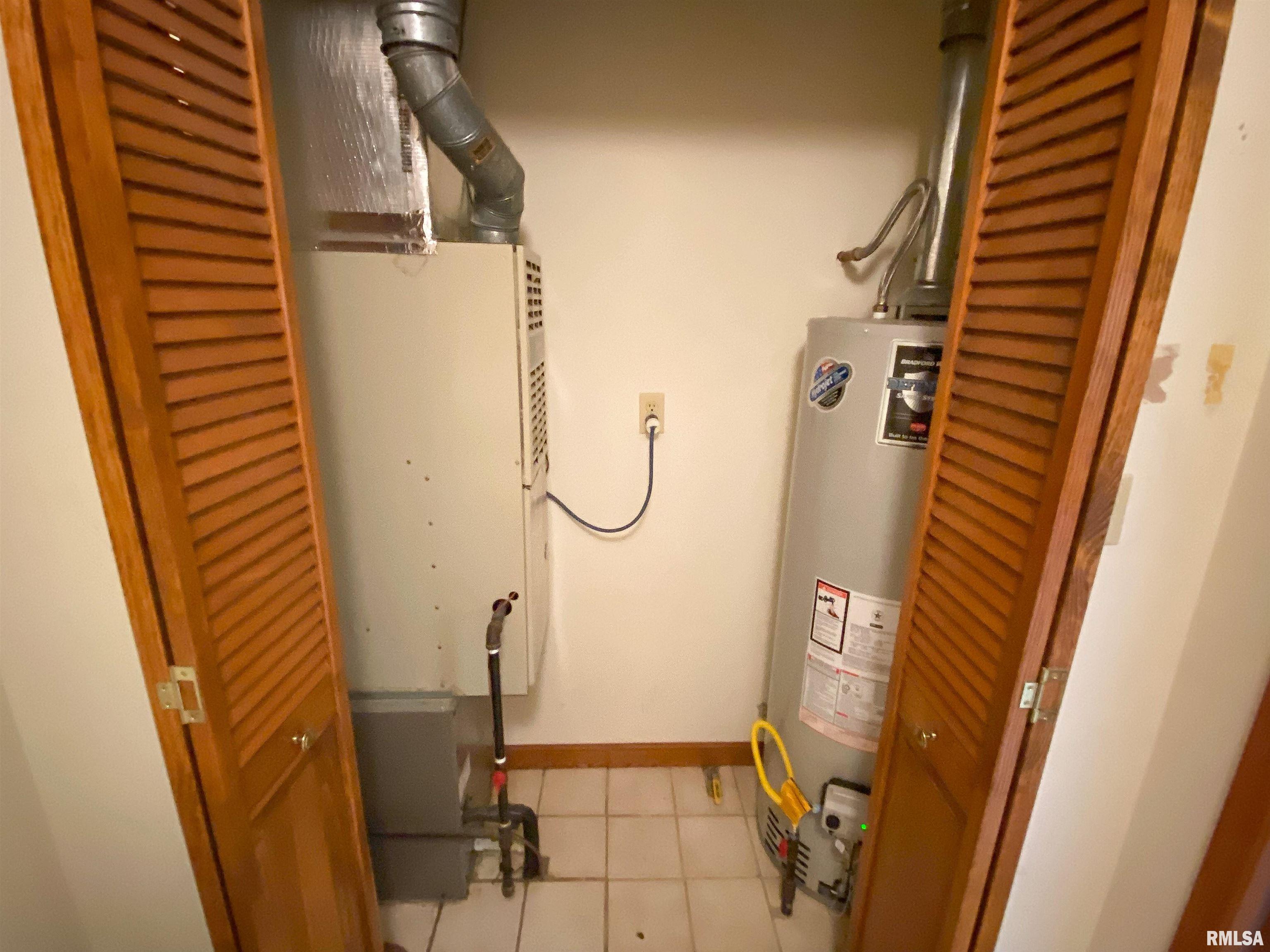 836 East 3rd Street Flora, IL 62839 - Photo 23 of 57 Gallery Image 23
