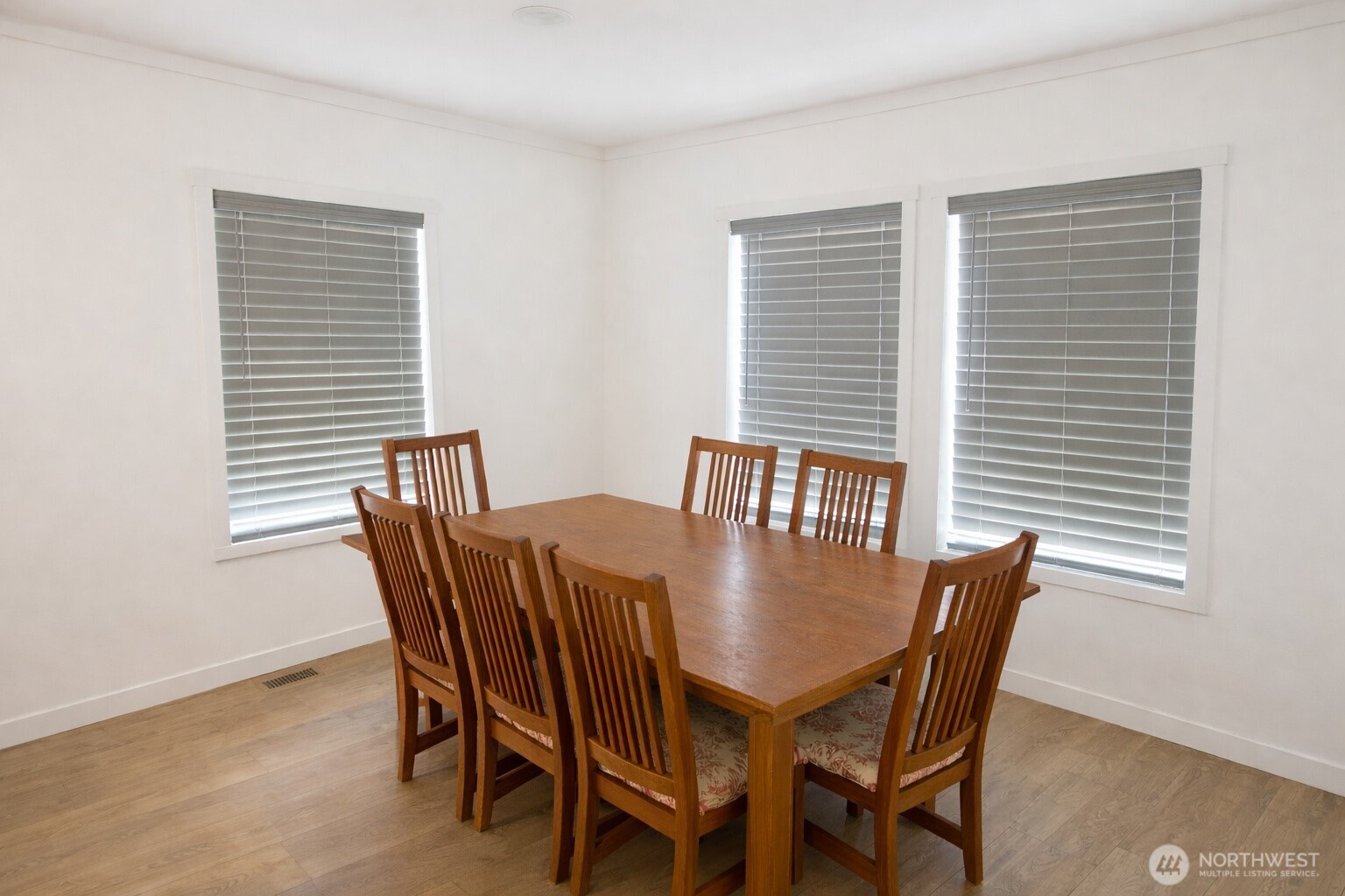 1369 Centralia Alpha Road Chehalis, WA 98532 - Photo 5 of 18 a view of a dining room with furniture and window