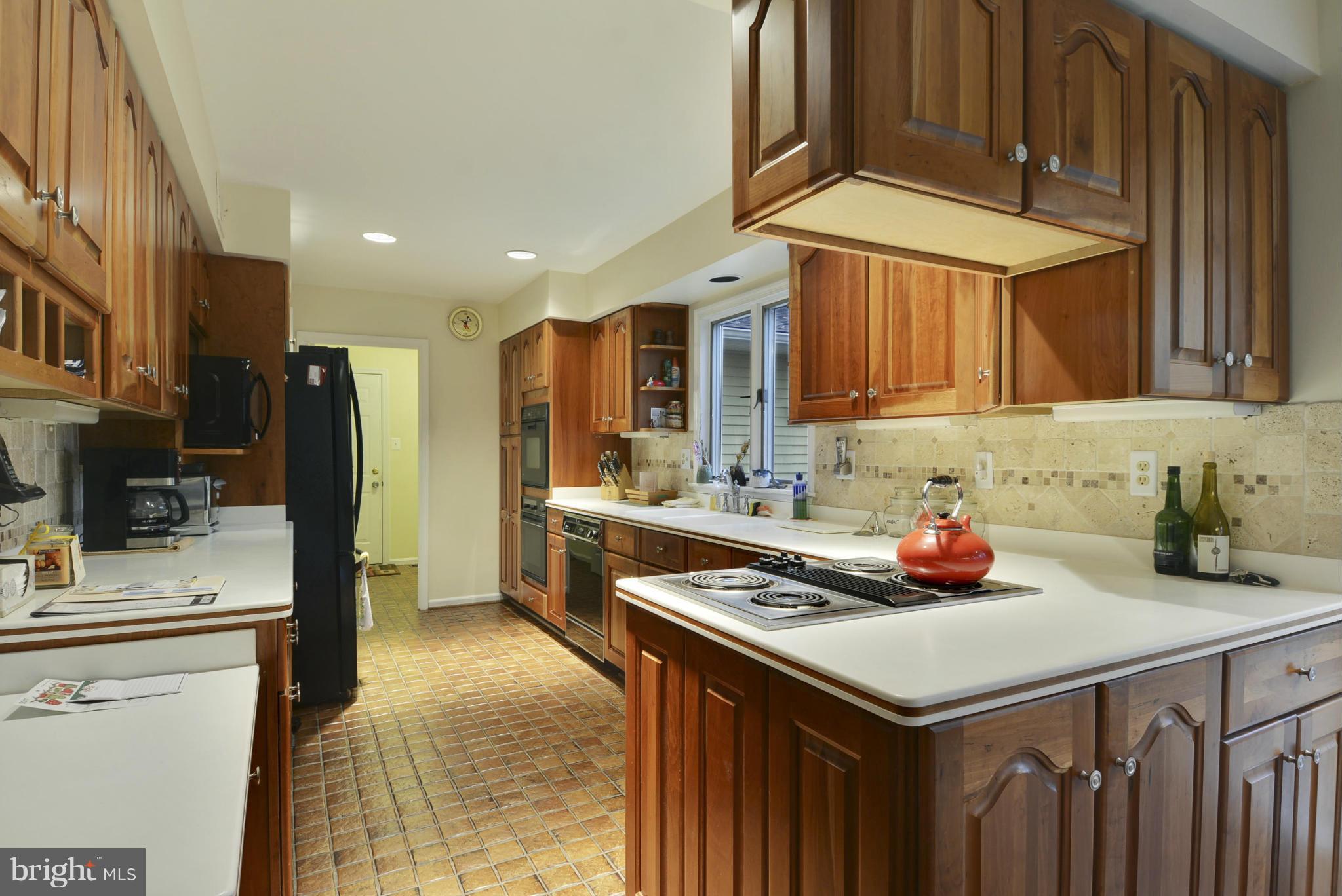 3111 Fox Mill Road Oakton, VA 22124 - Photo 12 of 30 Kitchen