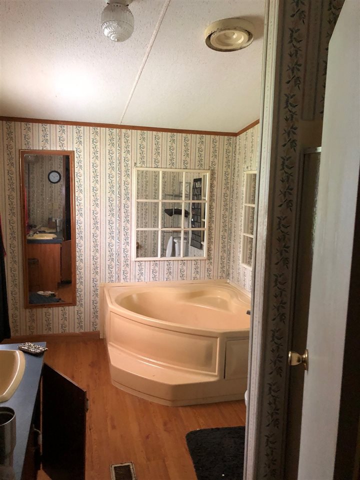 7424 Southeast Farm Road Lee, FL 32059 - Photo 9 of 12 Gallery Image 9