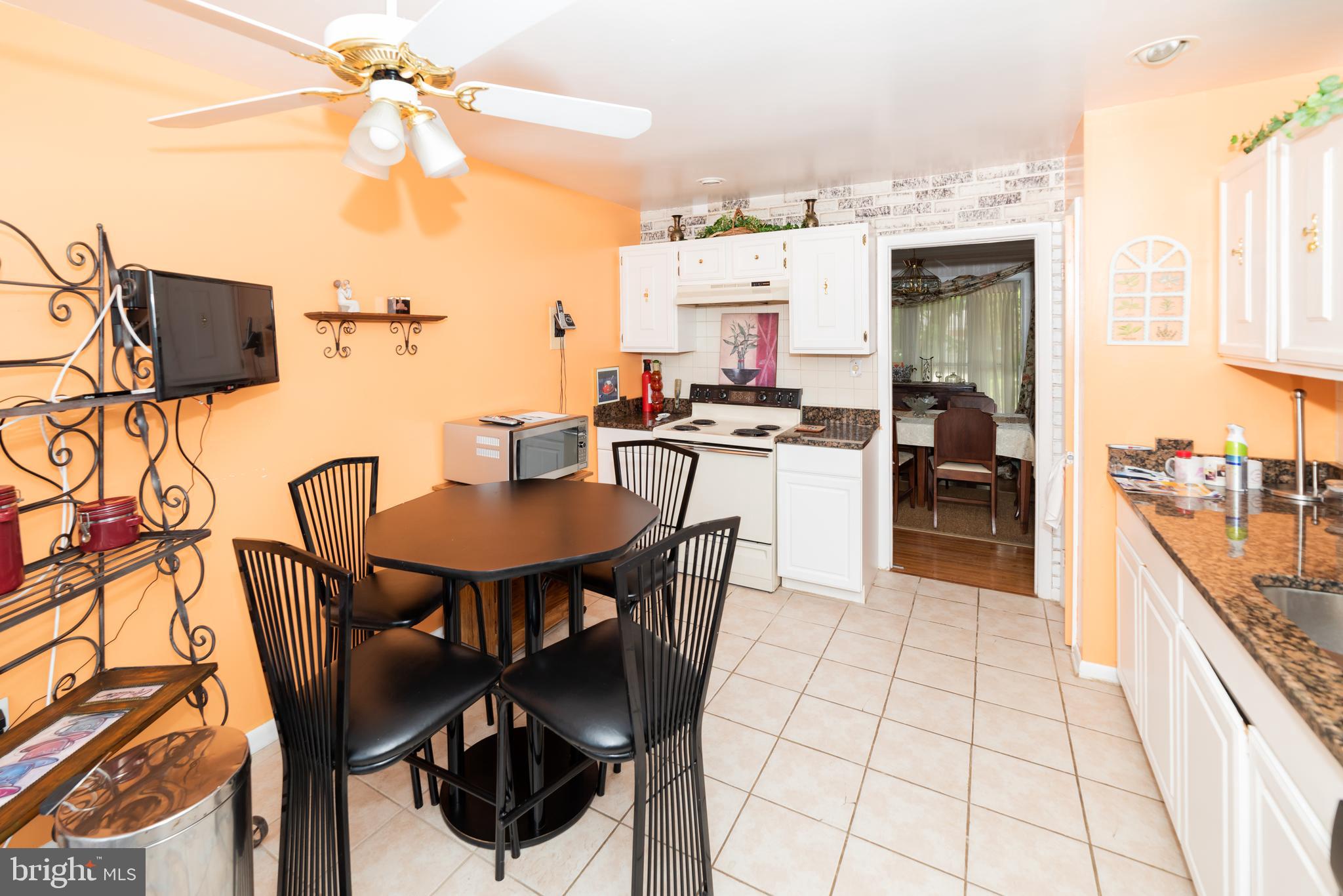 9302 Loughran Road Fort Washington, MD 20744 - Photo 21 of 45 Main Floor Kitchen