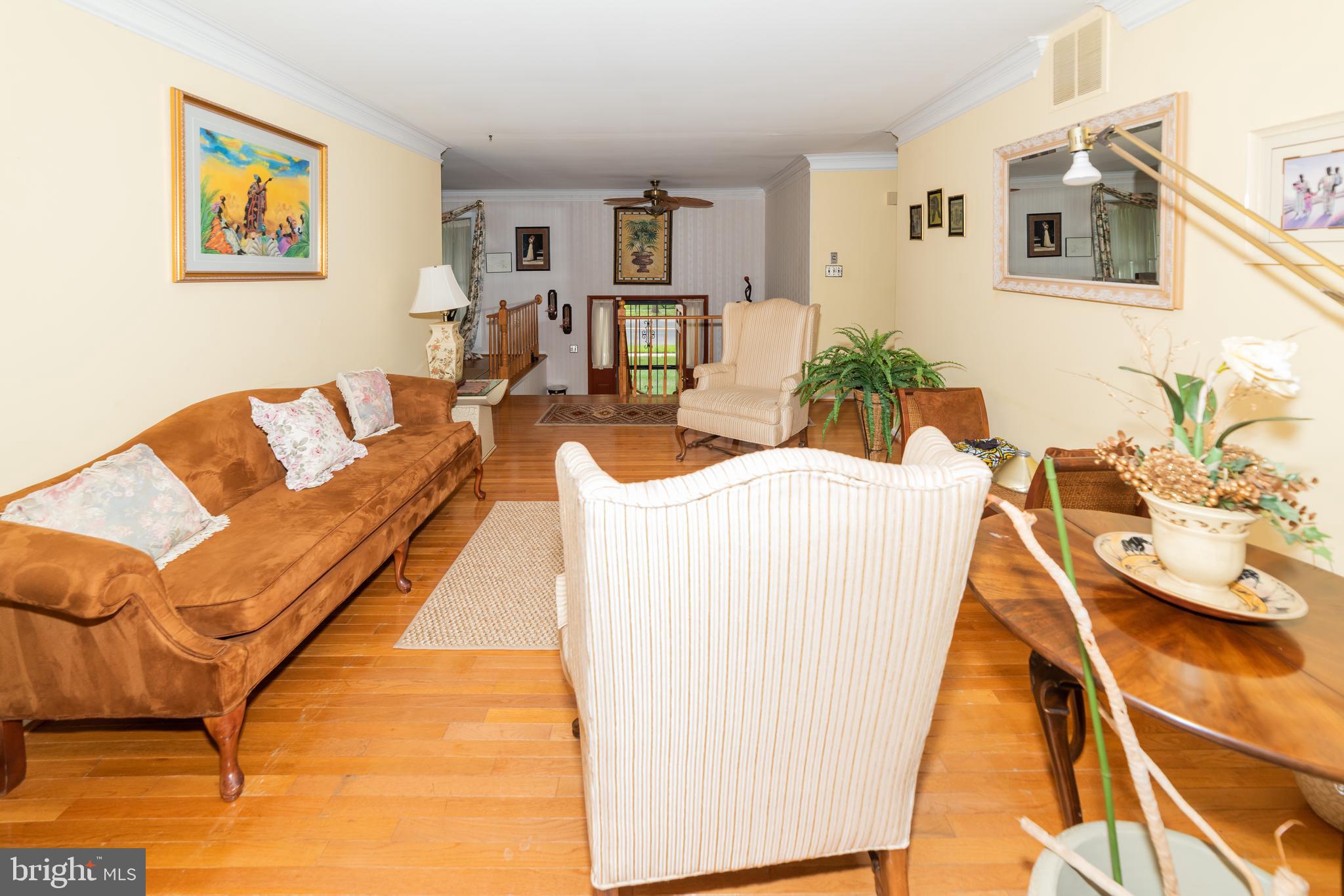 9302 Loughran Road Fort Washington, MD 20744 - Photo 5 of 45 Living room