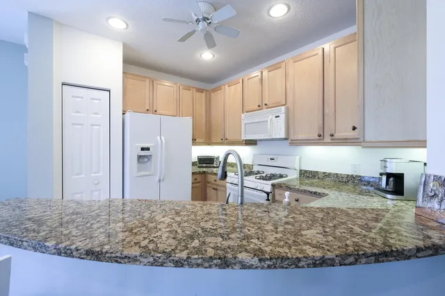 $3,250 | 198 Evergrene Parkway, Unit 198, Palm Beach Gardens, FL 33410