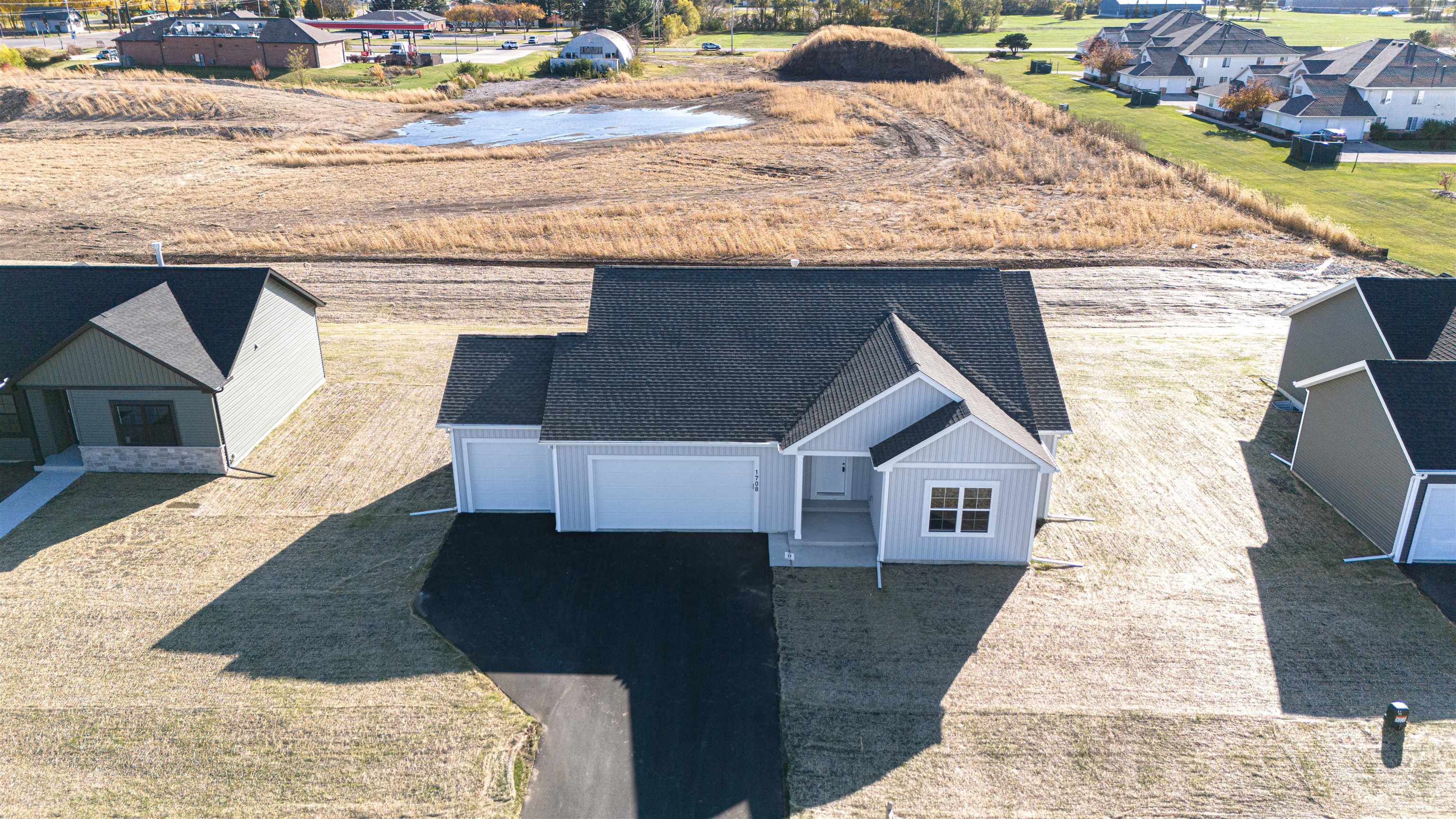 1708 Kyle Beloit, WI 53511 - Photo 3 of 20