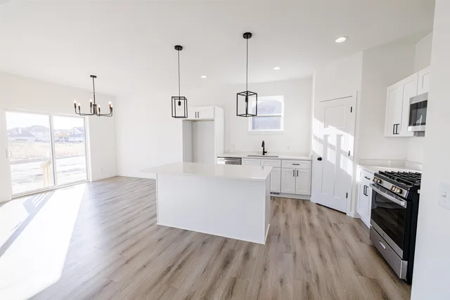 $379,900 | 1708 Kyle, Beloit, WI 53511