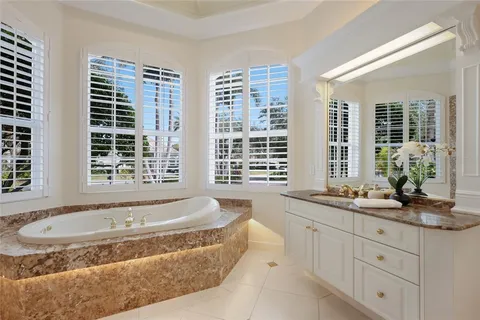 $1,590,000 | 7908 Warwick Gardens Lane, University Park, FL 34201