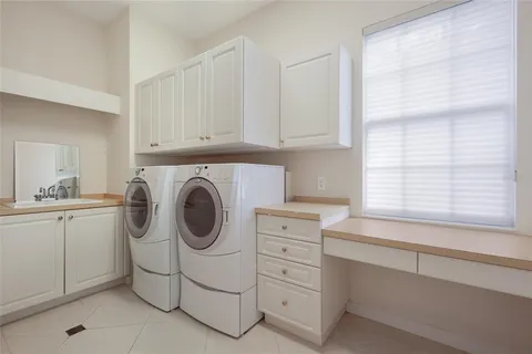 $1,590,000 | 7908 Warwick Gardens Lane, University Park, FL 34201