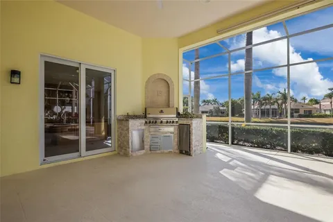 $1,590,000 | 7908 Warwick Gardens Lane, University Park, FL 34201