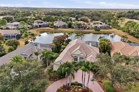 $1,590,000 | 7908 Warwick Gardens Lane, University Park, FL 34201