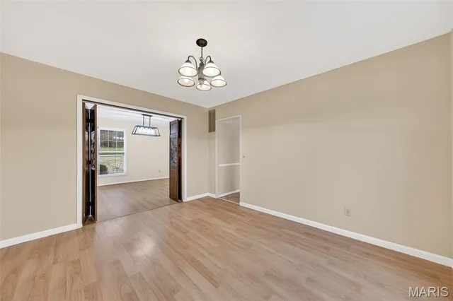 $459,900 | 49 Oak Springs Court, St. Charles, MO 63304