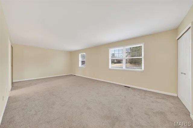 $459,900 | 49 Oak Springs Court, St. Charles, MO 63304