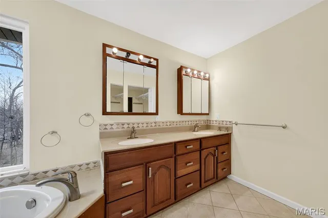 $459,900 | 49 Oak Springs Court, St. Charles, MO 63304