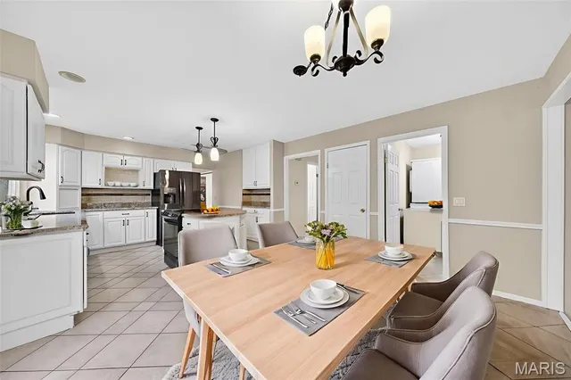 $459,900 | 49 Oak Springs Court, St. Charles, MO 63304