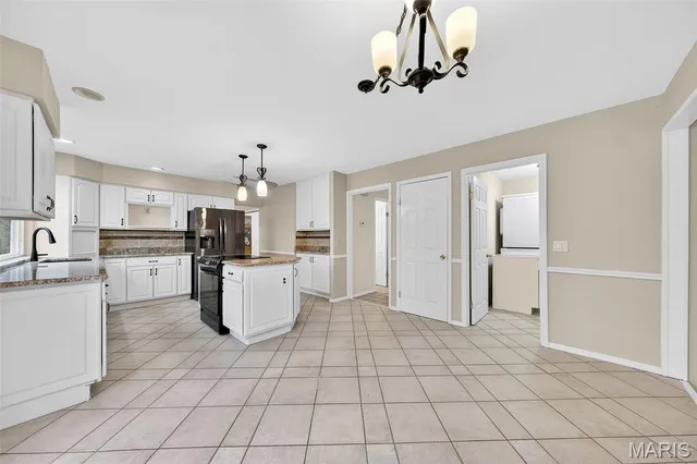 $459,900 | 49 Oak Springs Court, St. Charles, MO 63304