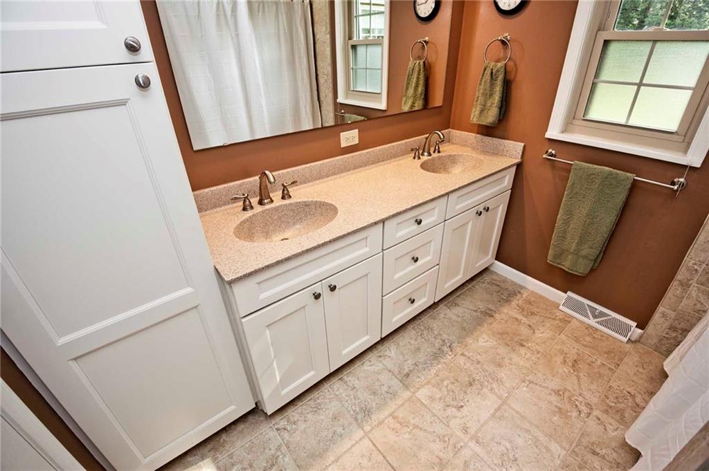 6262 Harbridge Road Indianapolis, IN 46220 - Photo 18 of 31