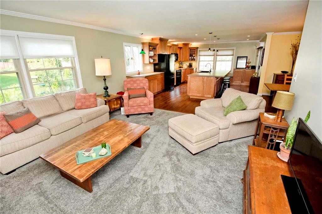 6262 Harbridge Road Indianapolis, IN 46220 - Photo 4 of 31