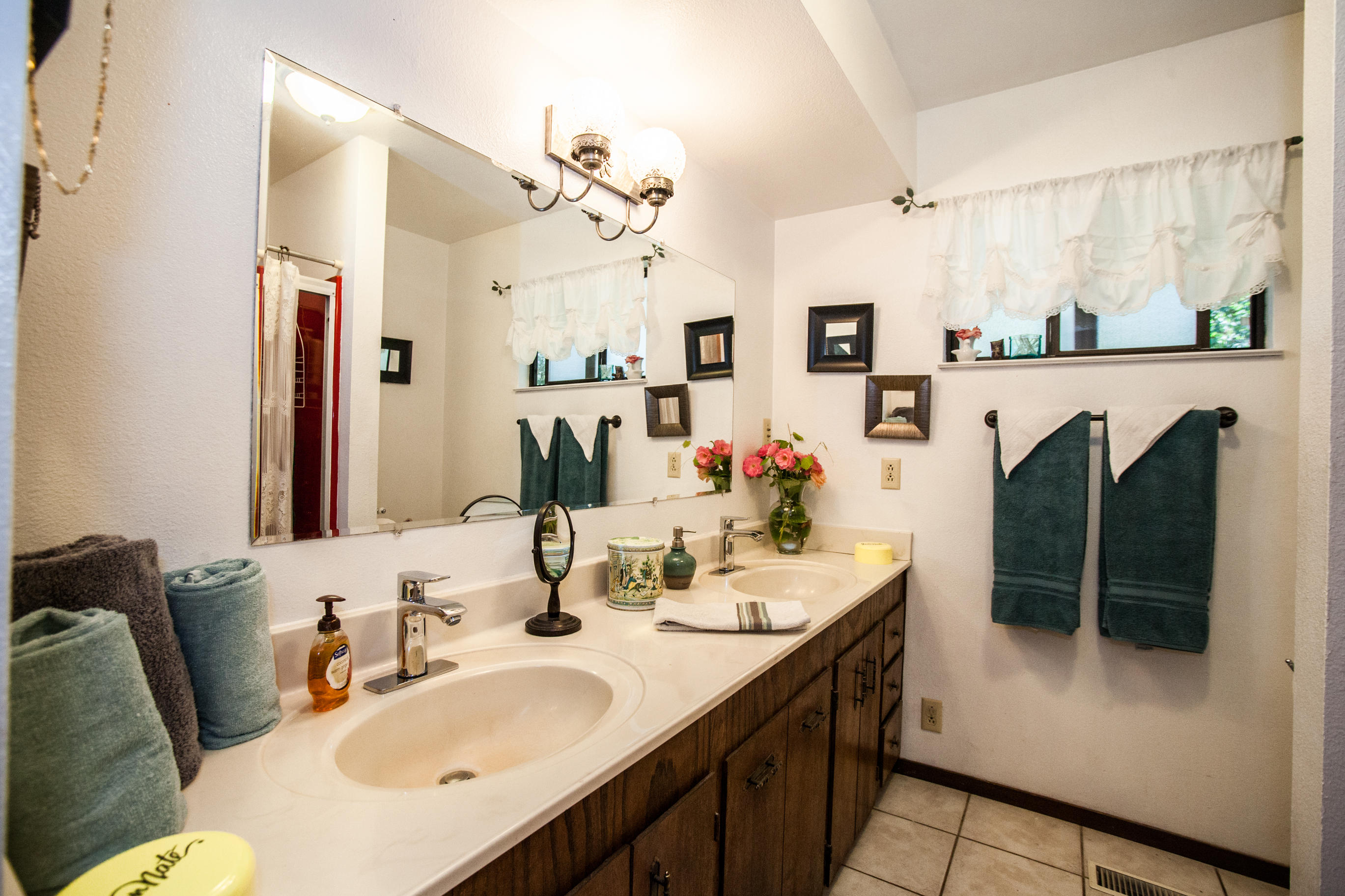 6811 Black Butte Road Shingletown, CA 96088 - Photo 14 of 21 guest bathroom