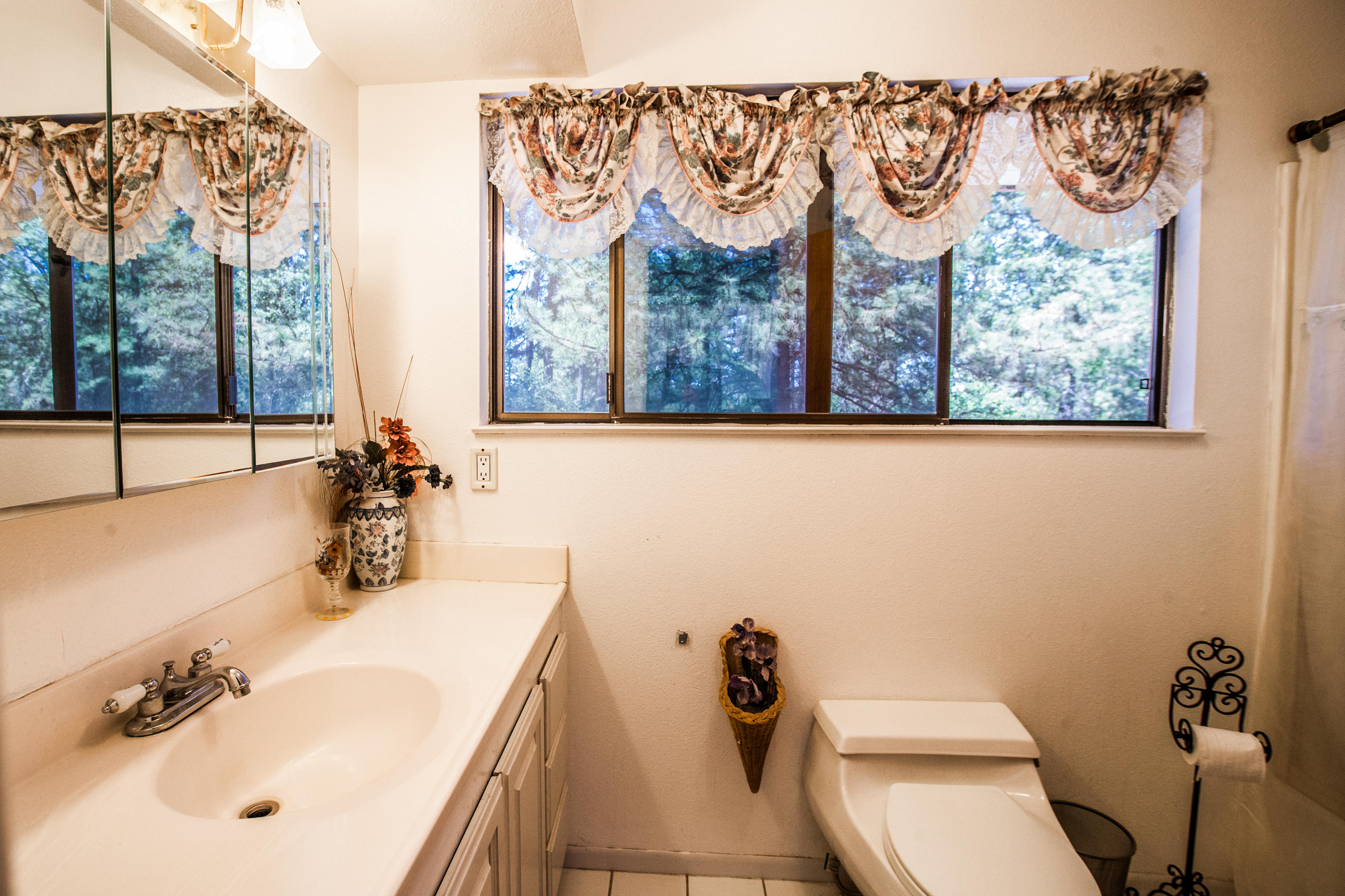 6811 Black Butte Road Shingletown, CA 96088 - Photo 16 of 21 bathroom