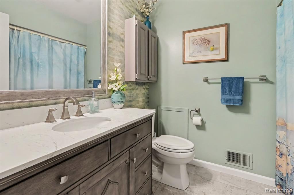 1600 Moffat Road Leonard, MI 48367 - Photo 19 of 44 Gallery Image 19