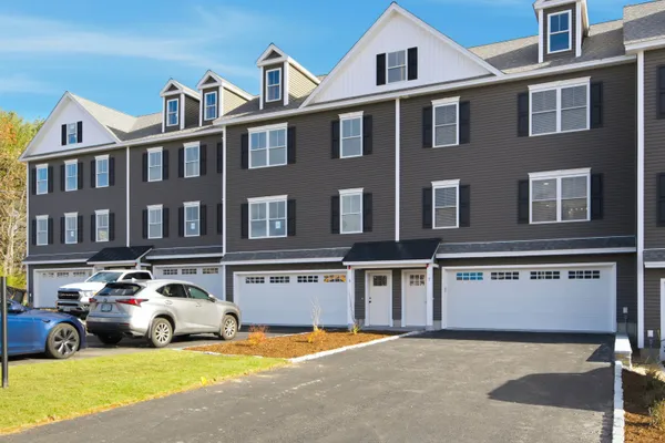 $4,500 | 7 Elise Avenue, Dracut, MA 01826