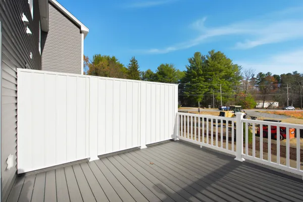 $4,500 | 7 Elise Avenue, Dracut, MA 01826