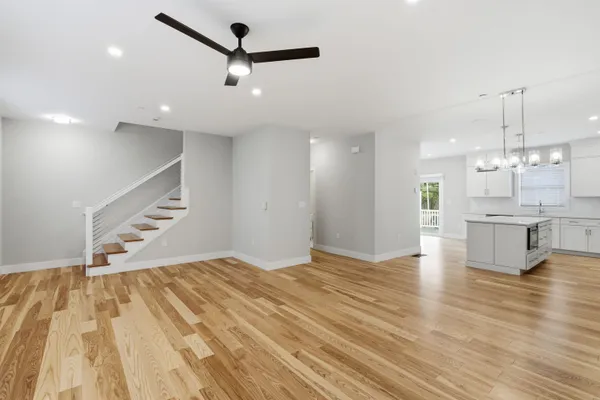 $4,500 | 7 Elise Avenue, Dracut, MA 01826