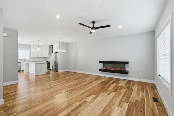 $4,500 | 7 Elise Avenue, Dracut, MA 01826