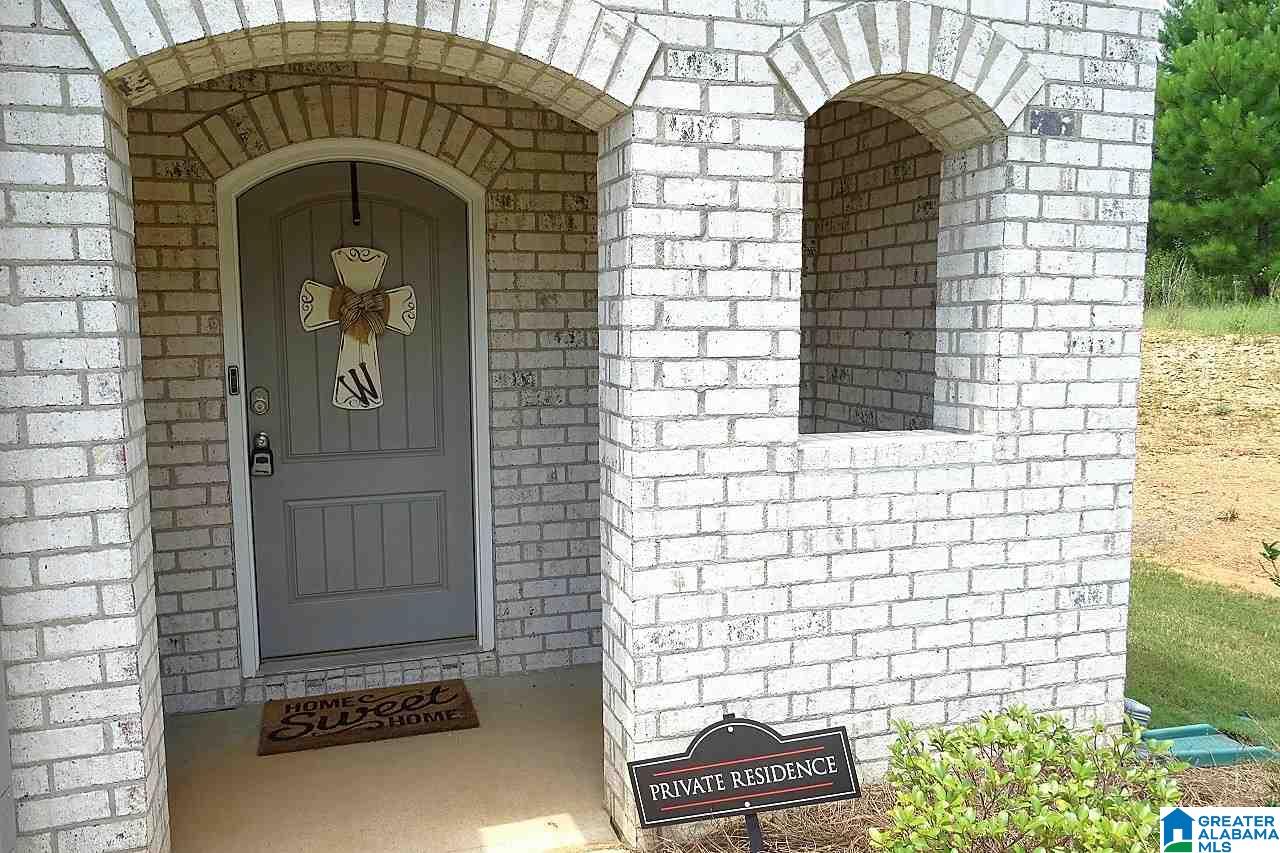 5270 Meadow Ridge Trail Bessemer, AL 35022 - Photo 3 of 33