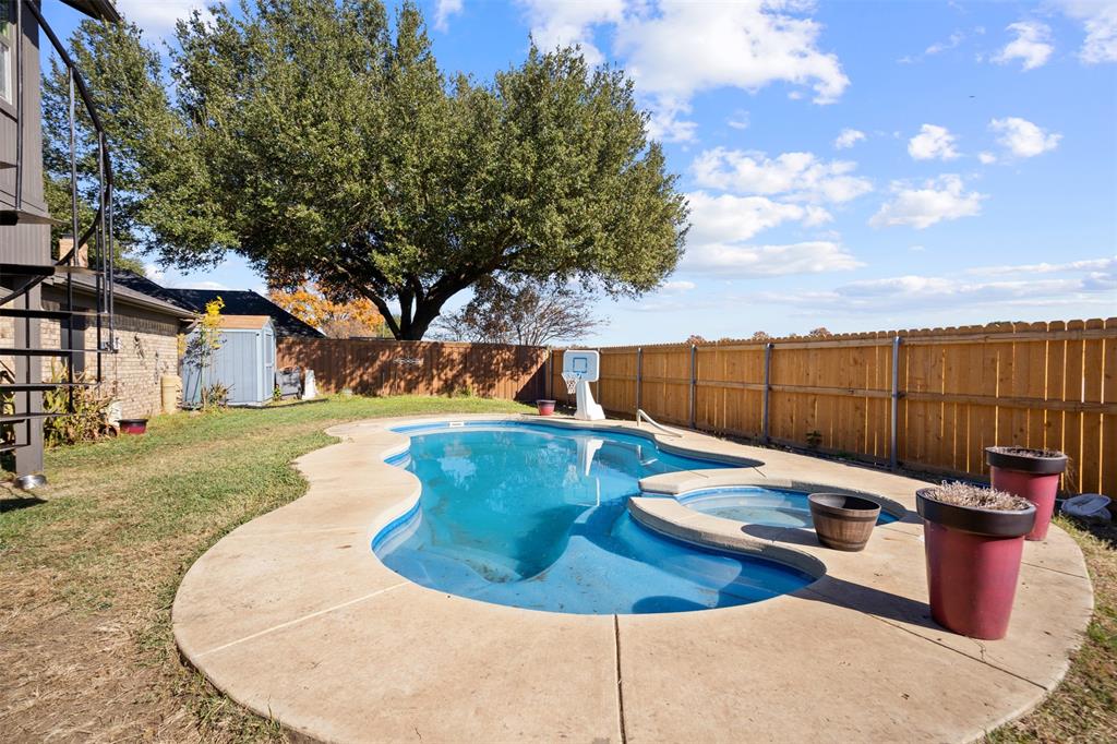 404 Laurel Trail North Terrell, TX 75160 - Photo 26 of 29 a view of a backyard