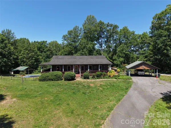 $465,000 | 10096 Nc 226 South, Nebo, NC 28761