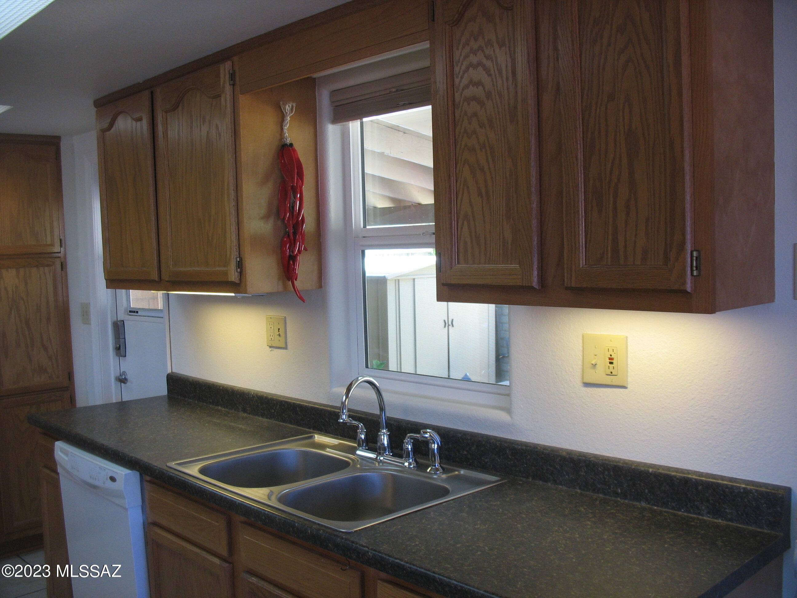 5737 West Box R Street Tucson, AZ 85713 - Photo 9 of 30 Gallery Image 9