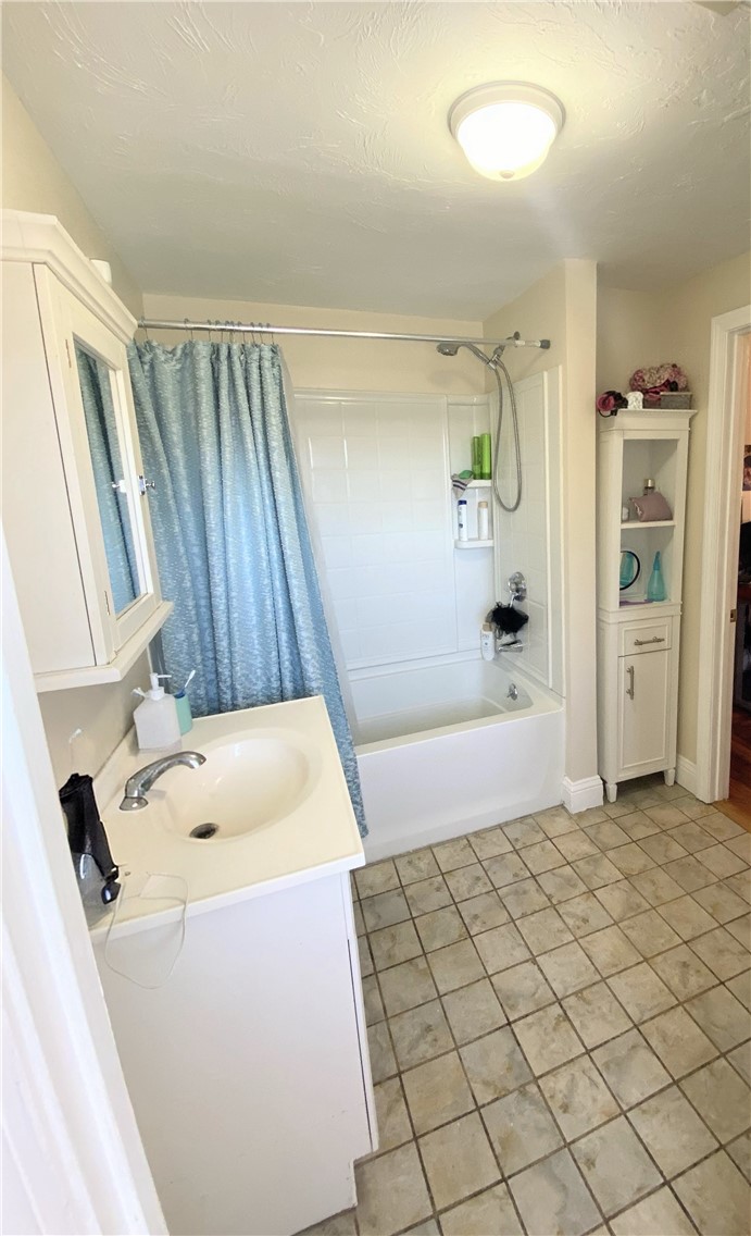 128 Fern Street Warwick, RI 02889 - Photo 10 of 33