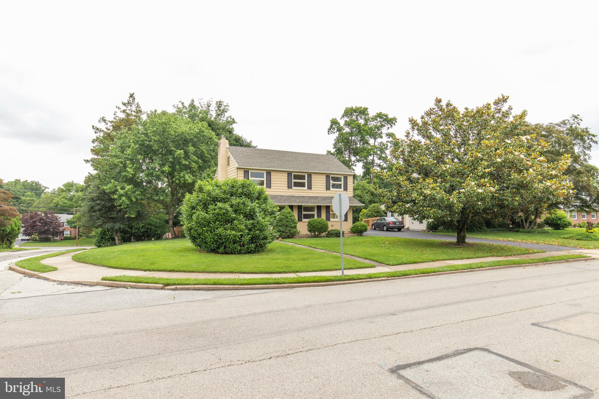 552 Maplewood Road Springfield, PA 19064 - Photo 2 of 30 Street View
