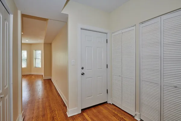 $2,450 | 6241 North Claremont Avenue, Unit 3, Chicago, IL 60659